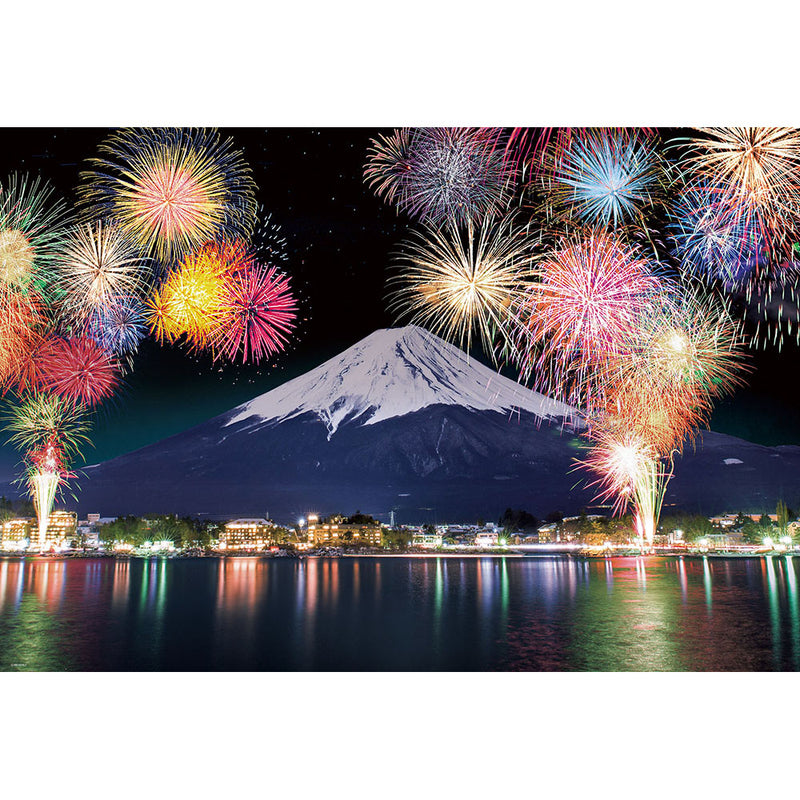 富士望む河口湖の花火