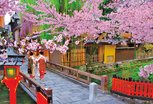 桜咲く祇園